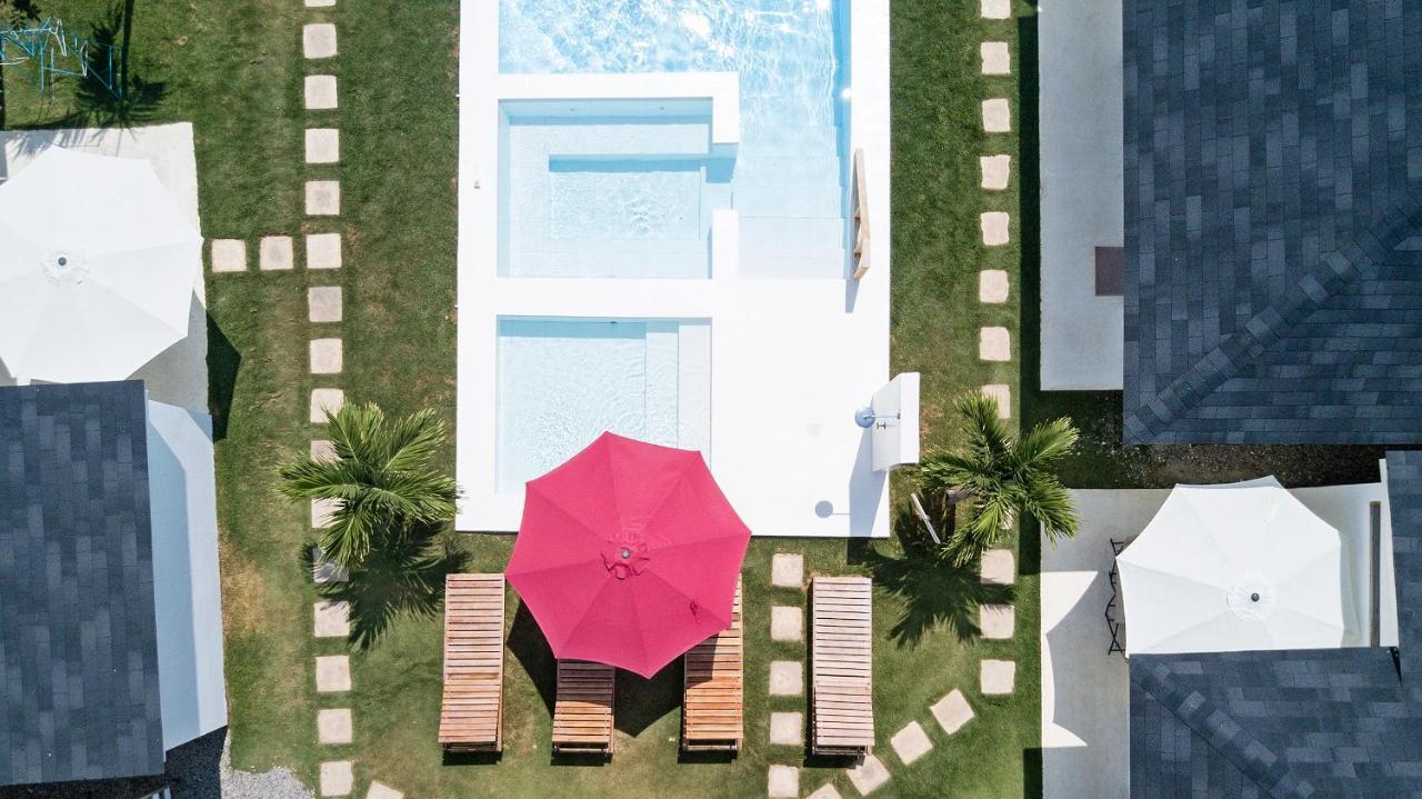 Island World Panglao Hotel Bagian luar foto