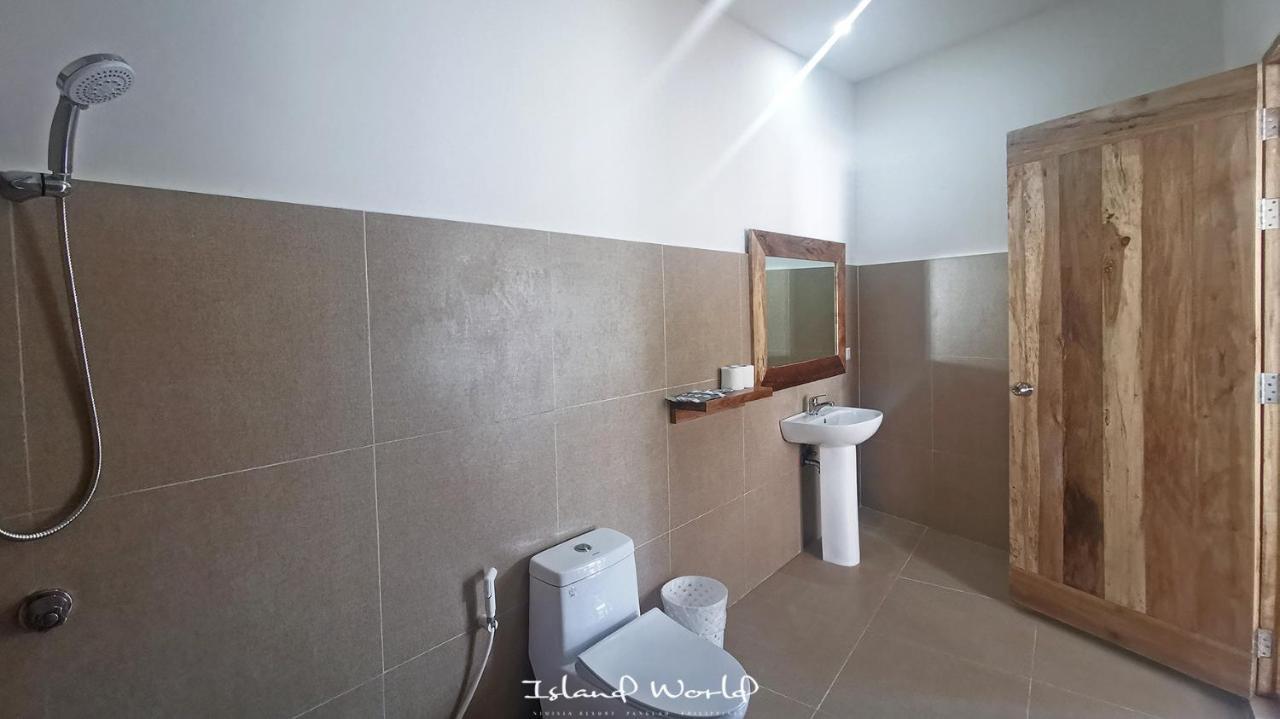 Island World Panglao Hotel Bagian luar foto