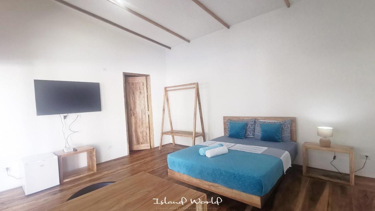 Island World Panglao Hotel Bagian luar foto